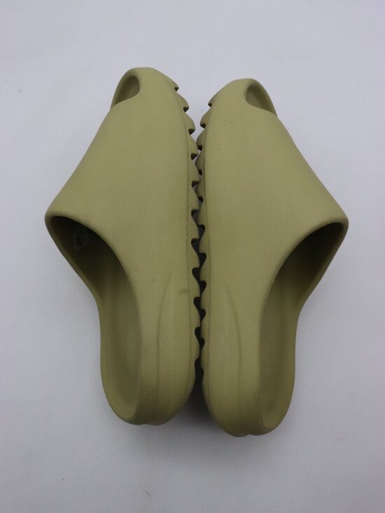 adidas Yeezy Slide Resin Men\'s Size 11 Green Slip On Shoes Sandals